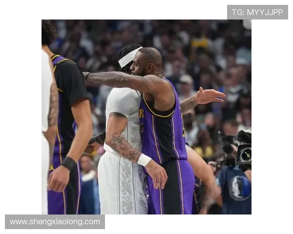 东契奇砍下33分 湖人凭借关键时刻表现险胜爵士